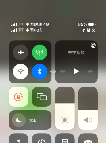 当阳苹果手机维修分享iPhone双卡信号解决办法 